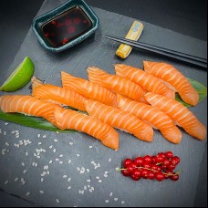 Nigiri Salmon