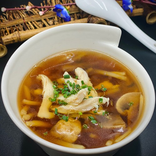 Bouillon au champignon, poulet et vermicelle